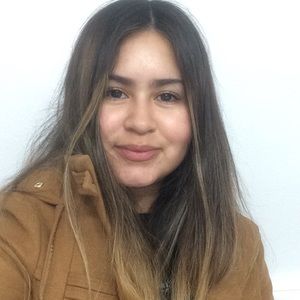 Meet your Posher, Camila